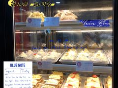 面包甜点陈列柜-凯司令西点房(南京东路店)
