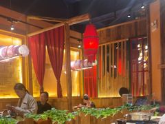 -老滇山寨•云南特色菜•地方菜•民族风情歌舞表演(金碧店)