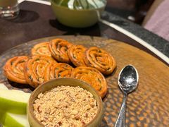 鸭肝酱伴葱油饼-杭州西子湖四季酒店·金沙厅