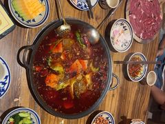 -旧街市鲜货老火锅(大光路店)