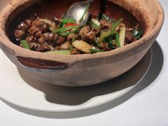 -八府香鸭·啫啫煲(华山路店)