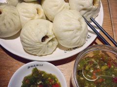 -凤起龙游老面包子(凯德晶品店)