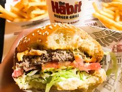 -The Habit Burger Grill 哈比特汉堡(复兴soho店)
