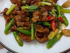 -六和聚传统烤鸭.天津菜(和平店)