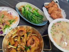 -萃华海鲜阁大排档(五四广场店)