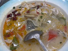 -宏利土菜馆(马山店)