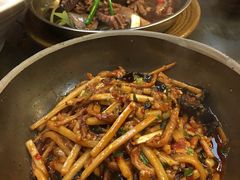 -老灶房-四川土菜(铁牛广场店)