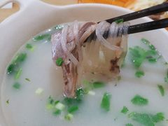 羊肉汤-金诚张妈妈羊汤·驴肉火烧(旧宫佳和园店)