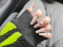 -Fanni美甲美睫皮肤管理