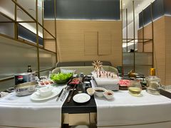 -红鼎豆捞·非遗鲍皇汤火锅(宝丰路店)