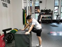 -汗水空间私教健身连锁(SM广场店)