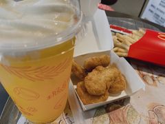 -麦当劳(世界城广场店)