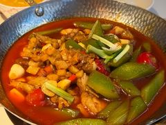 -阿瓦山寨·湘菜现炒·剁椒鱼头王(咸阳总店)