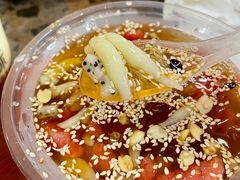 -黄利砖万峰林布依特色酸笋牛肉馆