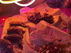 -UP嘻哈酒吧(粉巢店)