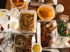 -BHC炸鸡(明洞总店)