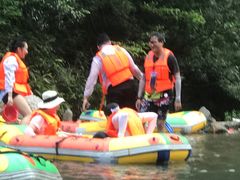 -安吉龙王山峡谷漂流