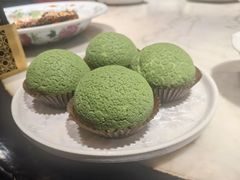 -龙凤荟·传统粤菜点心(新天地店)