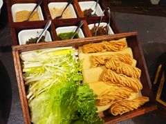 -五谷丰登农家院·地道胶东菜·海鲜烧烤(威海店)
