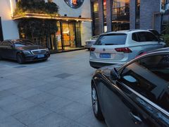 -海鸿荟餐饮(中山北路店)