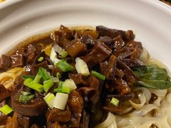 小炖肉蘑菇面-平娃三宝烧烤·面食(富丰桥店)