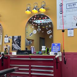 -Devilhands Barbershop男士理容店