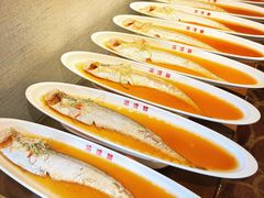 -唔哩赞·崇明私藏菜(建国西路店)