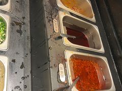 -钱小奴海鲜自助黑金店(杭州滨江龙湖店)