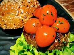 芝心牛肉汉堡-Let'sBURGERplus·非常创意汉堡(三里屯店)