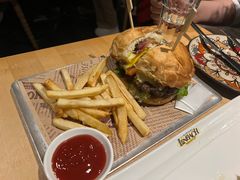 -LENBACH兰巴赫西餐啤酒坊(大连东港店)