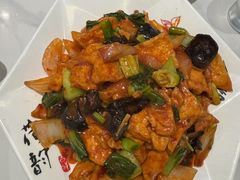 -何适山庄 ·可团建(水长城P2停车场店)