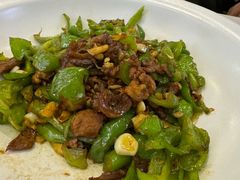 -阿瓦山寨·湘菜现炒·剁椒鱼头王(咸阳总店)