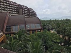 -三亚湾海居铂尔曼度假酒店