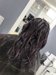 -DL HAIR SALON
