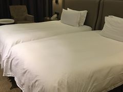 2单人床-上海中航虹桥机场泊悦酒店