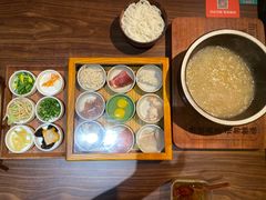 -良米山·云南野生菌过桥米线(上海首店)