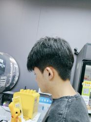 -藤野造型烫染·漂发