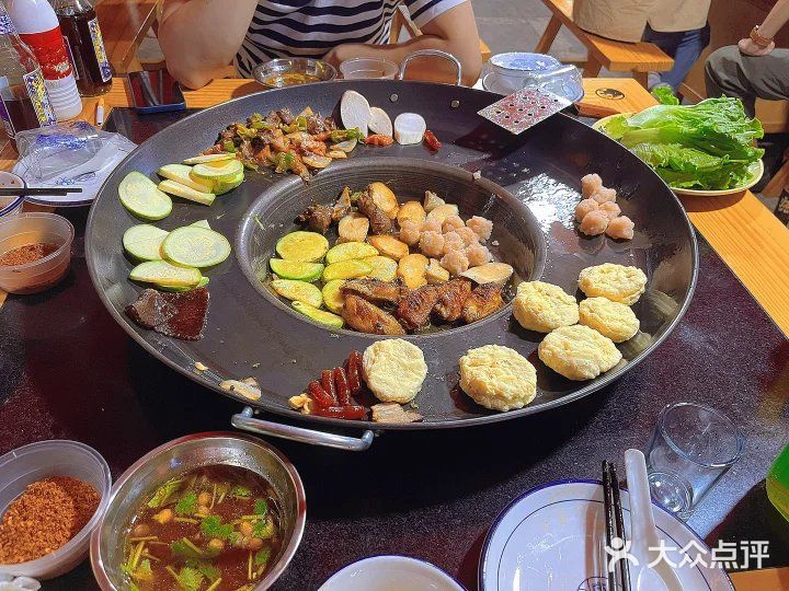 🔥 贵州烙锅天花板！一口封神 😍