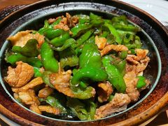 天柱山辣椒炒黑毛猪肉-山里亲戚(淞虹路店)