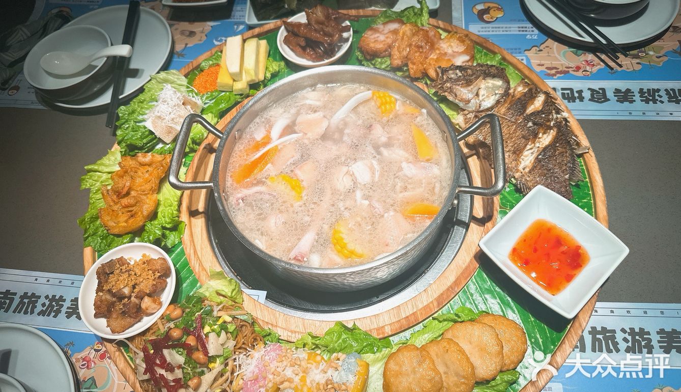 海南特色椰子鸡火锅