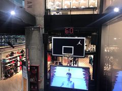-Air Jordan(世贸天阶店)