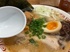 -香港ELEMENTS圆方