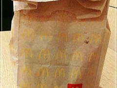 -麦当劳(展览路店)