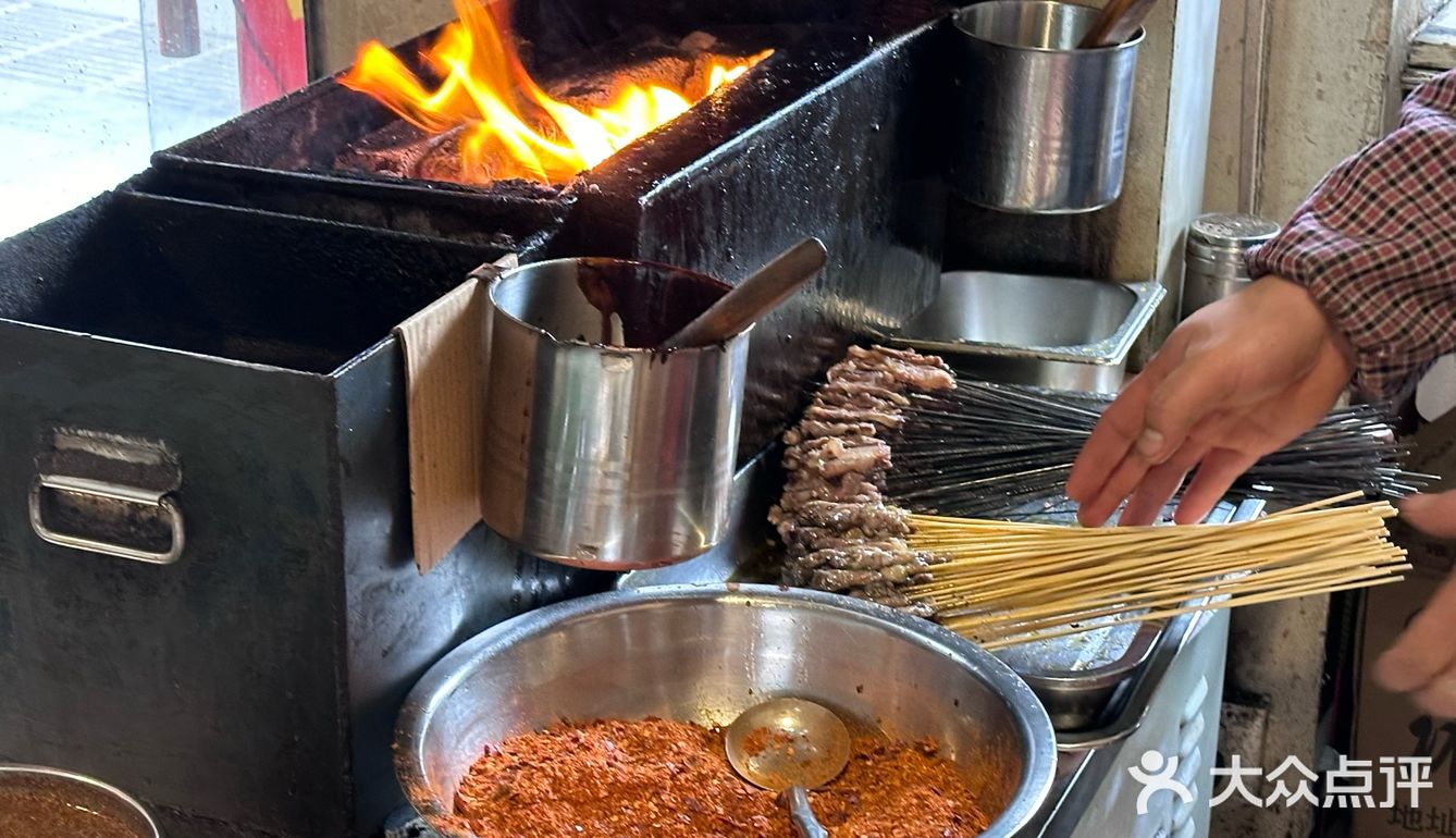 金贝贝｜龙姐烤肉——锦绣星城店