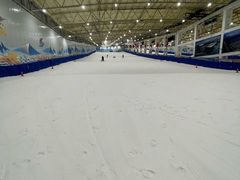 -乔波室内滑雪场