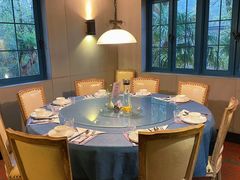 包厢-野蔓果·山野菜(西湖景区·龙井茶田店)