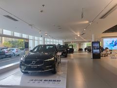 -杭州中沃沃尔沃4S店(滨江区店)