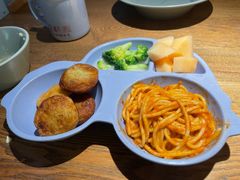 -蜜桃餐厅·伴山(湖滨商业街店)