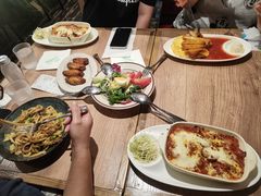 -玛格萝妮比萨屋(四平店)