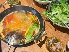 -贵厨酸汤牛肉(小十字店)